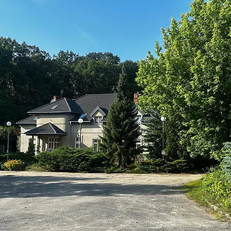 Jerzmanowa Värdshus *