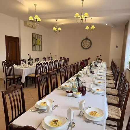 Мініготель Jerzmanowa